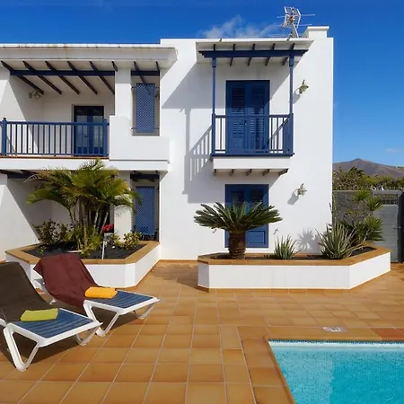 Immaculate 2-bed No 5 In Apartment *